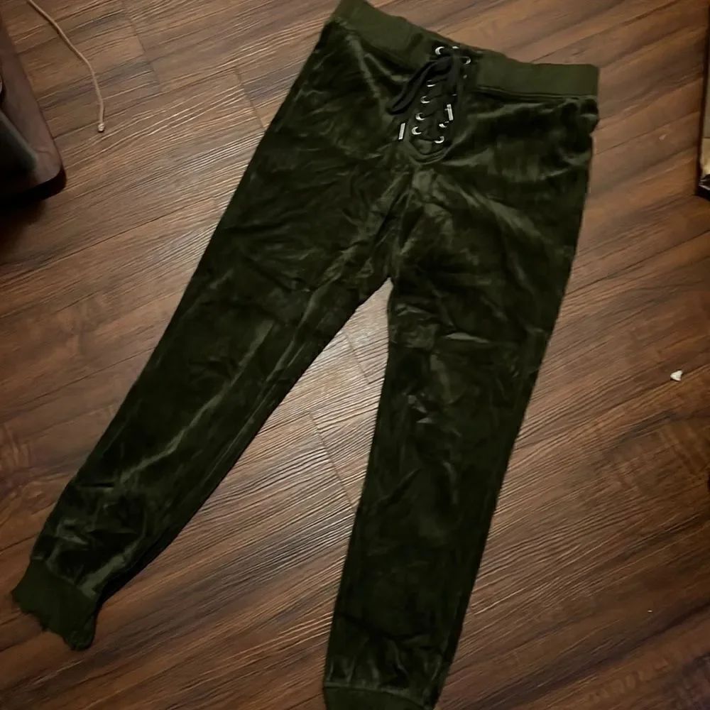 Pam & Gela Green Velour Jogger Sweatpants Drawstring TieDark Green Cuffed Ankle